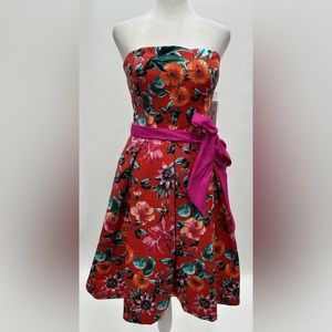 Dress, Strapless floral dress, Eliza midi floral dress in size 6